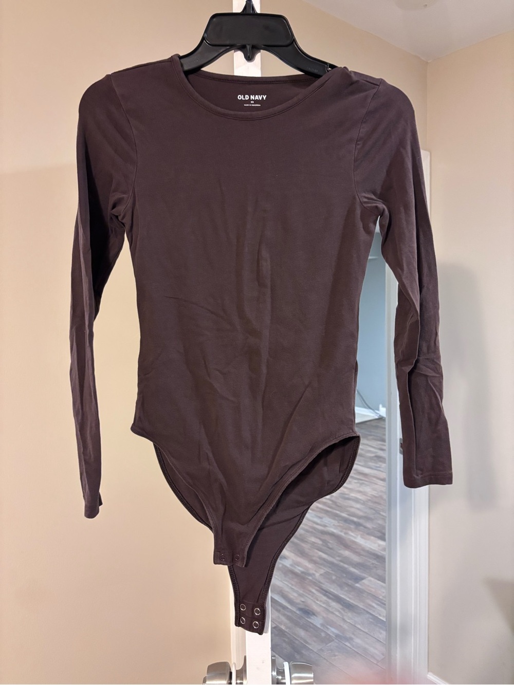 Old Navy Long Sleeve Bodysuit in Chocolate Brown